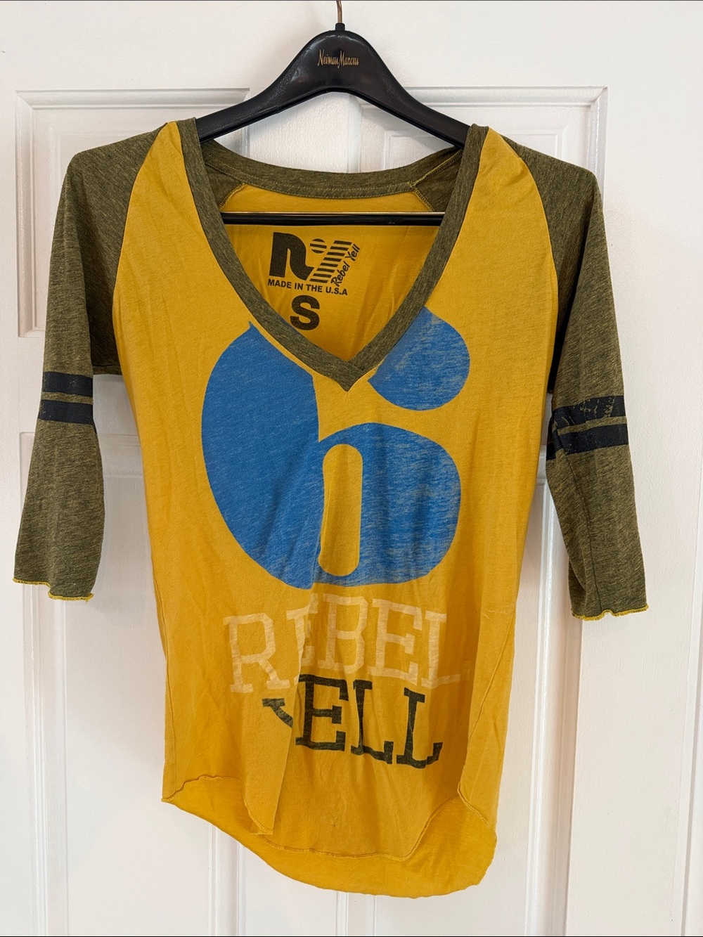Rebel Yell Vintage Raglan Baseball Tee 3/4 Sleeve V-Neck Yellow Green Small
